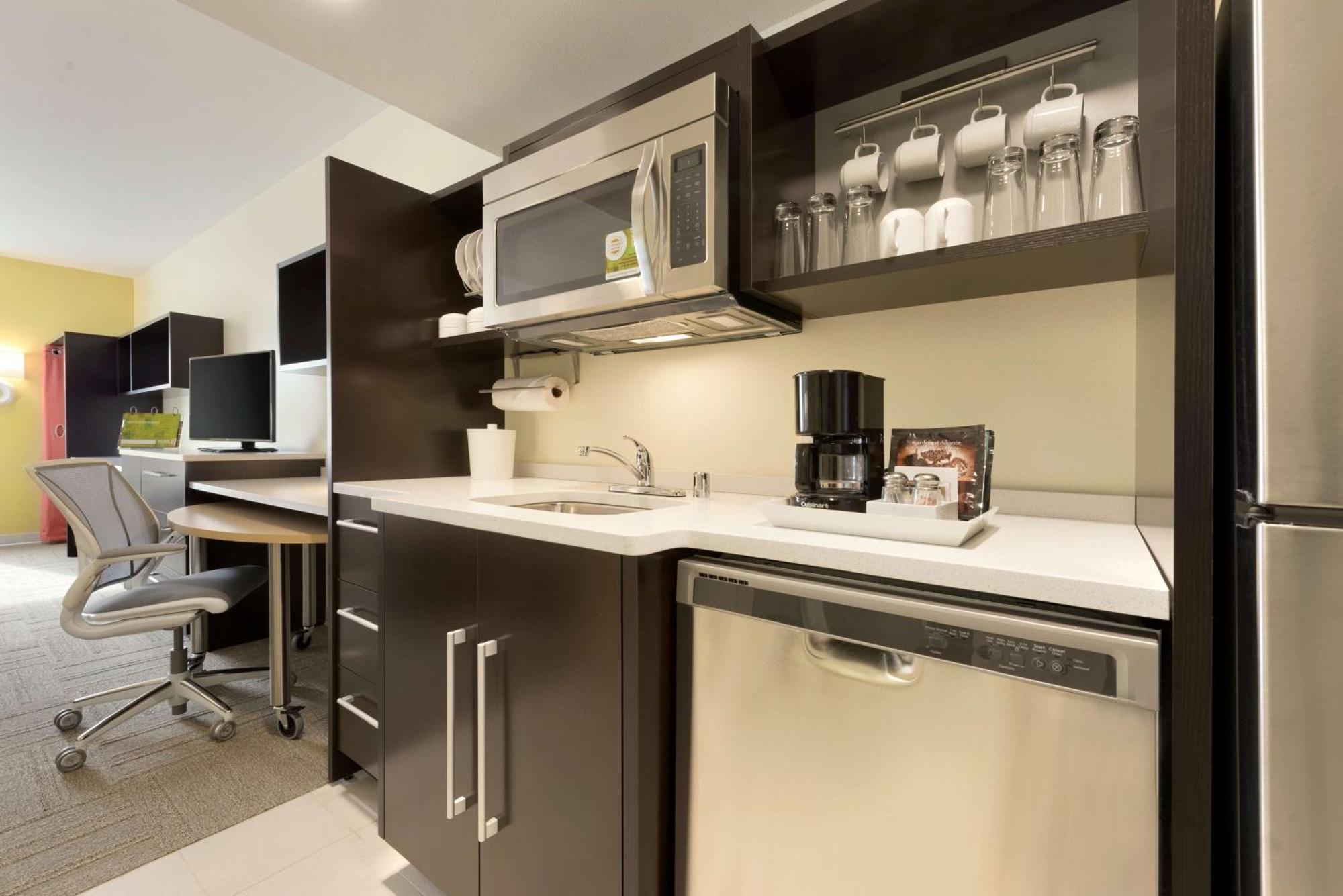 Home2 Suites By Hilton La Crosse Exterior photo