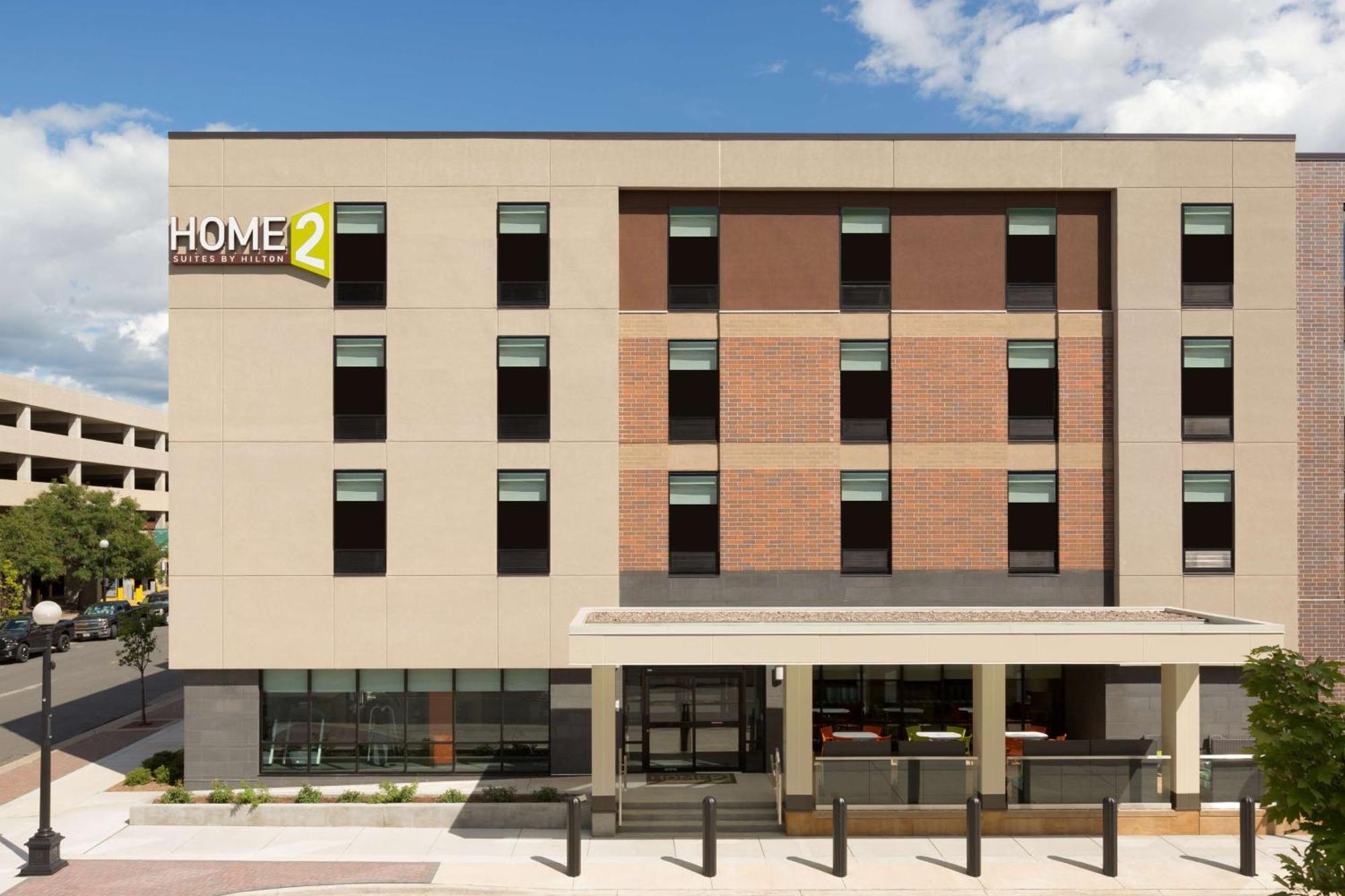 Home2 Suites By Hilton La Crosse Exterior photo